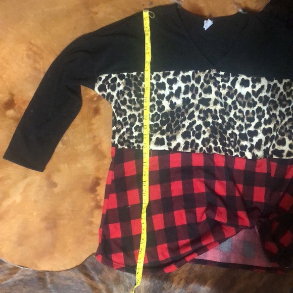 Large Red Plaid Leopard Tie Knot - Picture 5 of 7